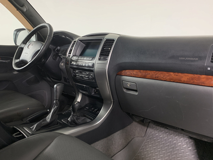 TOYOTA Land Cruiser Prado 3, 2003 года, Автоматическая, Серебристый