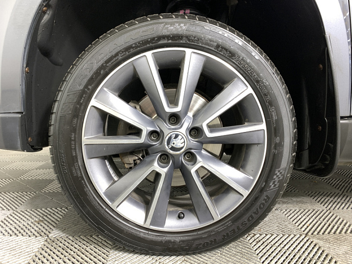 SKODA Yeti 1.8, 2017 года, Робот, ТЕМНО-СЕРЫЙ