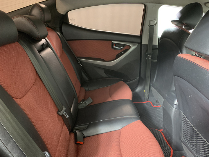 HYUNDAI Elantra 1.8, 2013 года, Автоматическая, КРАСНЫЙ