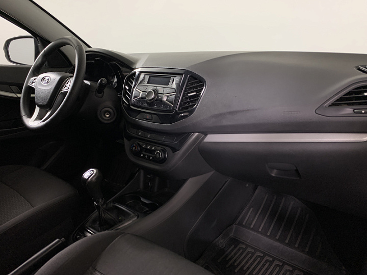 Lada Vesta 1.6, 2019 года, Механика, КОРИЧНЕВЫЙ