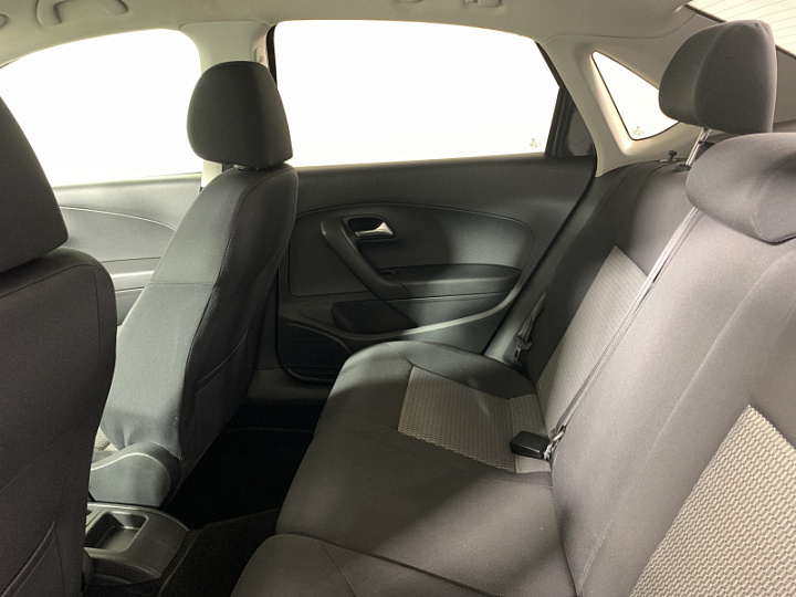 VOLKSWAGEN Polo 1.6, 2014 года, Автоматическая, СЕРЫЙ