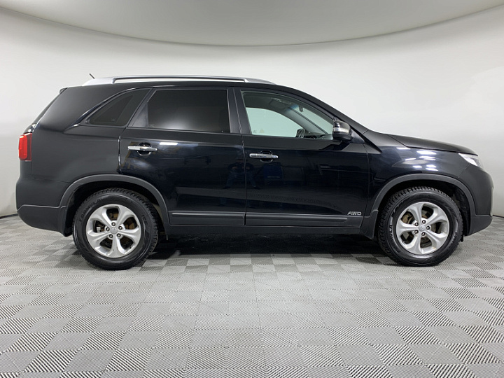 KIA Sorento 2.4, 2017 года, Автоматическая, ЧЕРНЫЙ