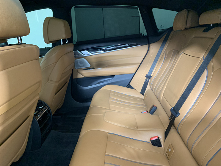 BMW 6 серии 3, 2017 года, Автоматическая, СЕРЫЙ