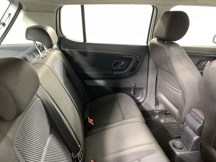 SKODA Fabia 1.4, 2011 года, Механика, Серебристый