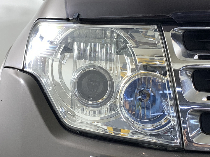 Mitsubishi Pajero 3.2, 2012 года, Автоматическая, Коричневый