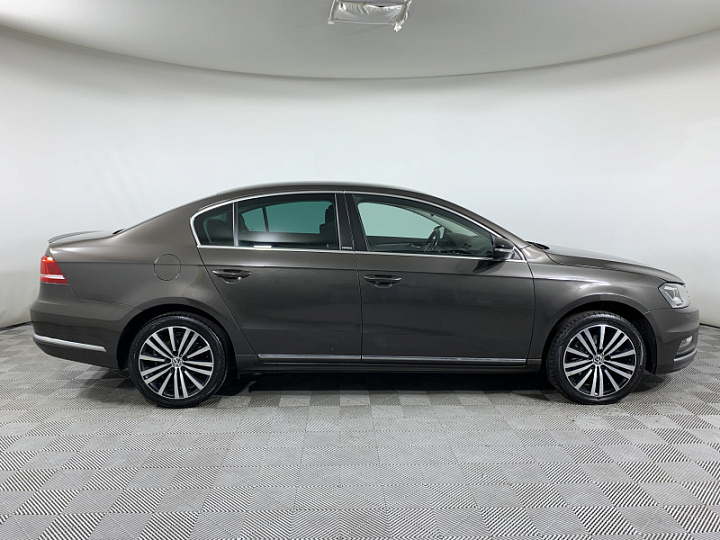 VOLKSWAGEN Passat 1.8, 2014 года, Робот, КОРИЧНЕВЫЙ