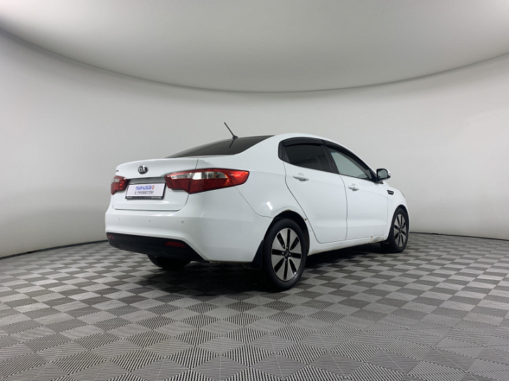 KIA Rio 1.6, 2014 года, Автоматическая, БЕЛЫЙ
