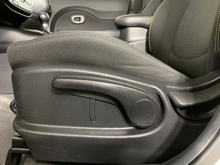 KIA Soul 1.6, 2015 года, Автоматическая, БЕЖЕВЫЙ