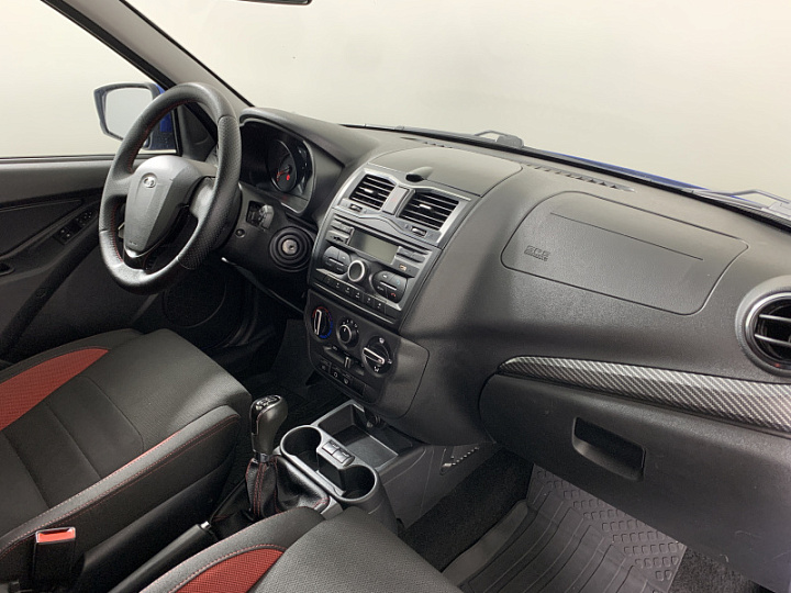 Lada Granta 1.6, 2022 года, Механика, СИНИЙ