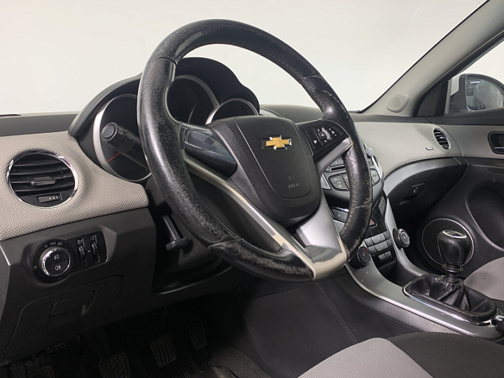 CHEVROLET Cruze 1.8, 2013 года, Механика, БЕЛЫЙ
