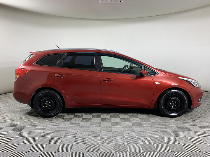 KIA Ceed 1.6, 2013 года, Автоматическая, КРАСНЫЙ