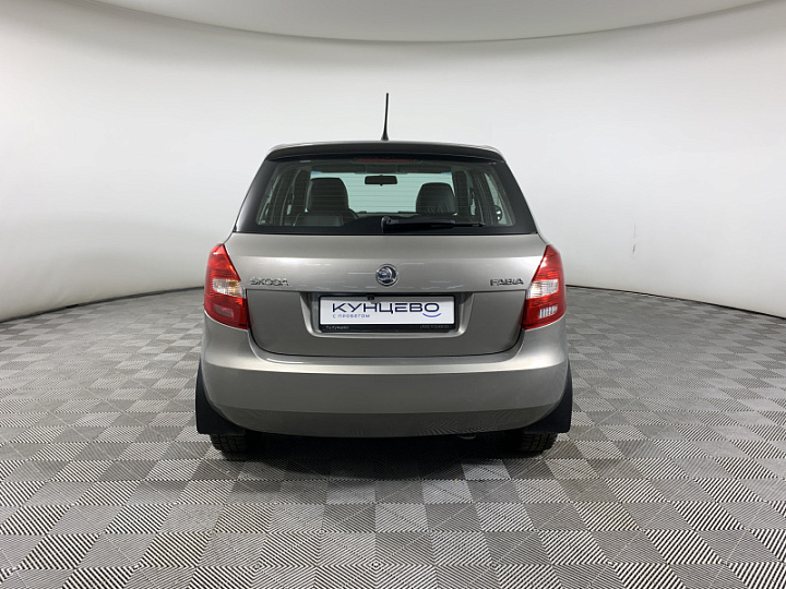 SKODA Fabia 1.2, 2014 года, Механика, БЕЖЕВЫЙ