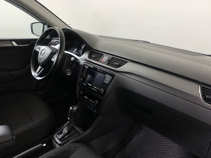 SKODA Rapid 1.4, 2019 года, Робот, Серебристый