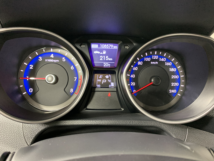 HYUNDAI i30 1.6, 2013 года, Автоматическая, КОРИЧНЕВЫЙ