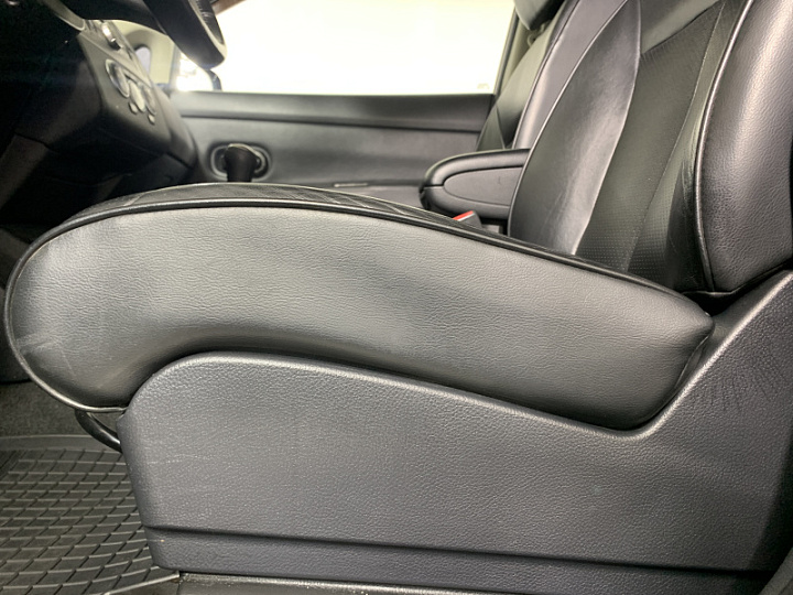 NISSAN Tiida 1.8, 2008 года, Механика, ЧЕРНЫЙ