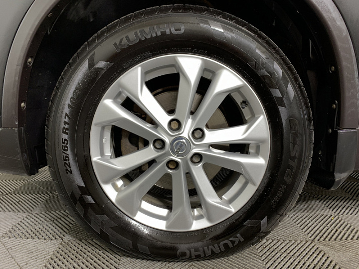NISSAN X-Trail 2.5, 2015 года, Вариатор, ЧЕРНЫЙ