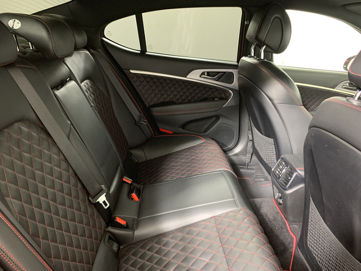 GENESIS G70 2, 2018 года, Автоматическая, КРАСНЫЙ