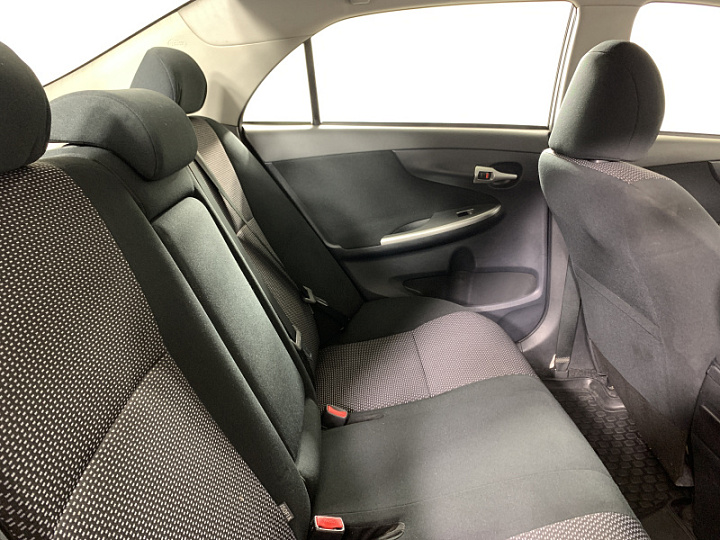 TOYOTA Corolla 1.6, 2012 года, Автоматическая, Серебристый