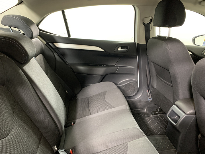 CITROEN C4 1.6, 2015 года, Автоматическая, БЕЛЫЙ