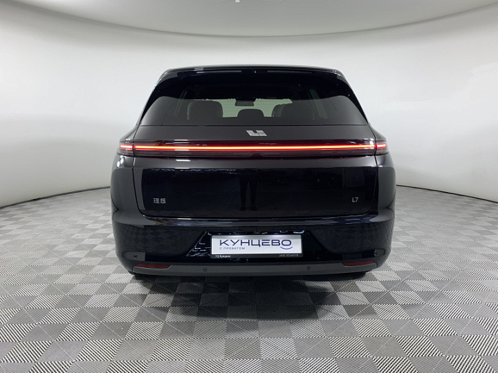 Li Auto L7 1.5, 2023 года, Автоматическая, ЧЕРНЫЙ