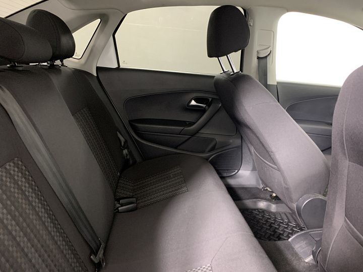 VOLKSWAGEN Polo 1.6, 2019 года, Автоматическая, БЕЛЫЙ