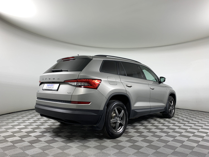 SKODA Kodiaq 1.4, 2019 года, Робот, БЕЖЕВЫЙ