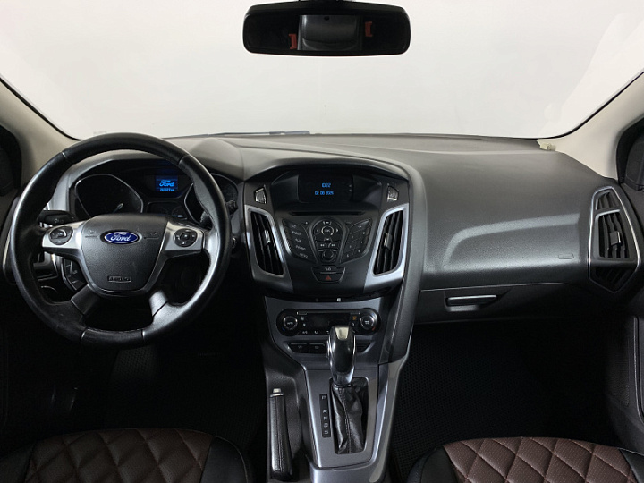 Ford Focus 2, 2013 года, Робот, Светло-коричнывый