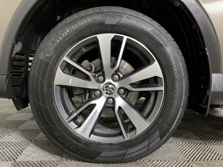 TOYOTA RAV4 2, 2016 года, Механика, Бронзовый