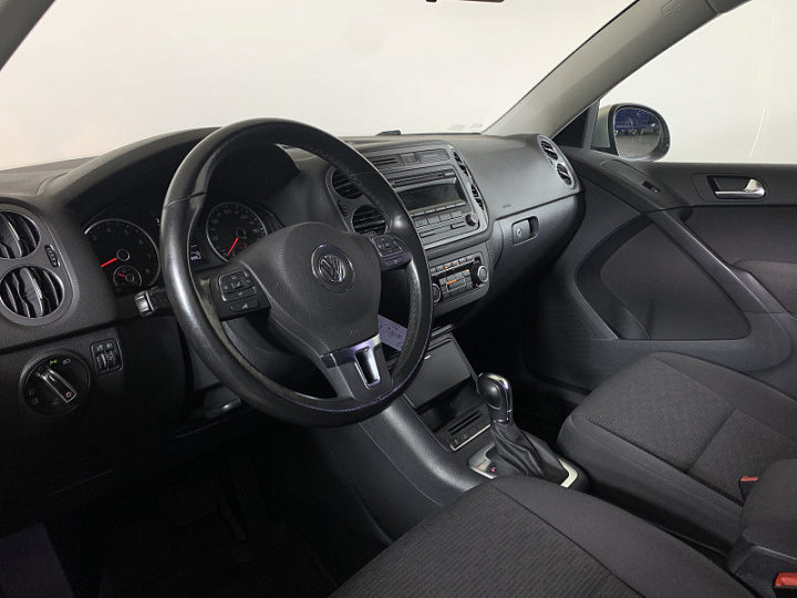 Volkswagen Tiguan 2, 2012 года, Автоматическая, Серебристый