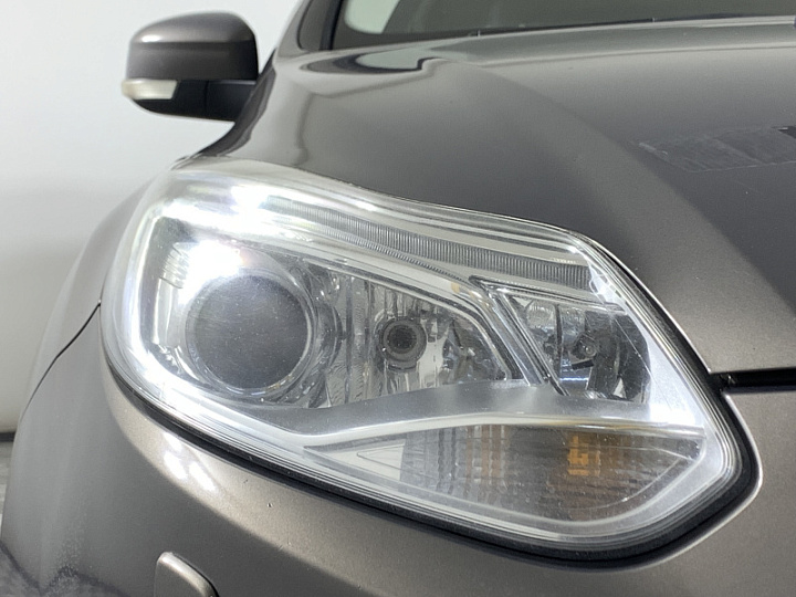 Ford Focus 2, 2013 года, Робот, Светло-коричнывый