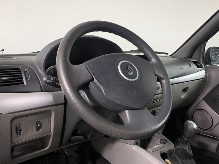 RENAULT Symbol 1.6, 2011 года, Механика, Серо-голубой