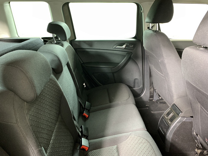 SKODA Yeti 2, 2014 года, Робот, ЗЕЛЕНЫЙ