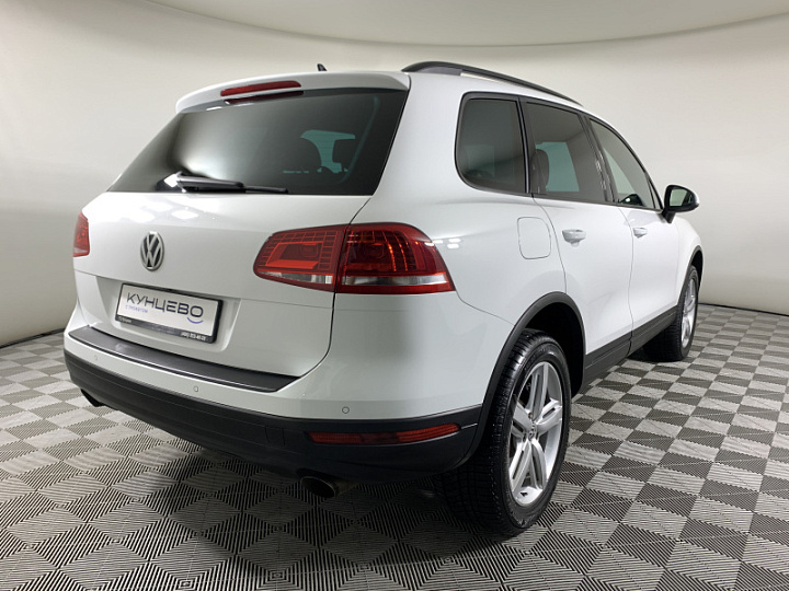 VOLKSWAGEN Touareg 3, 2018 года, Автоматическая, БЕЛЫЙ