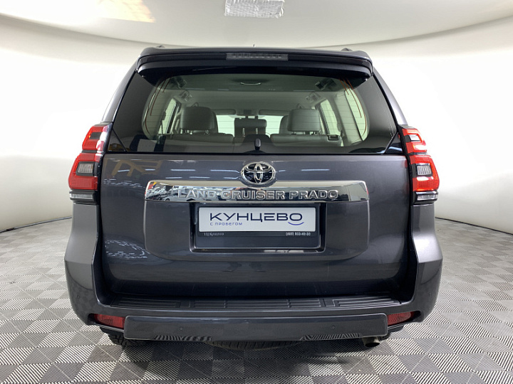 TOYOTA Land Cruiser Prado 2.8, 2017 года, Автоматическая, СЕРЫЙ