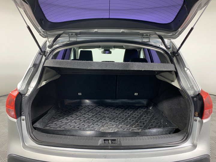 NISSAN Qashqai 1.6, 2008 года, Механика, Серебристый