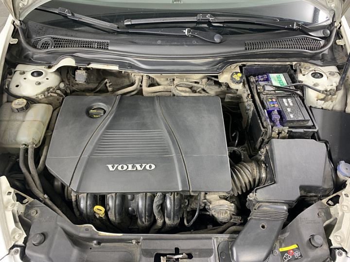 VOLVO C30 2, 2011 года, Автоматическая, БЕЛЫЙ