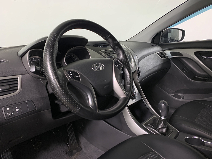 HYUNDAI Elantra 1.6, 2013 года, Механика, ЧЕРНЫЙ