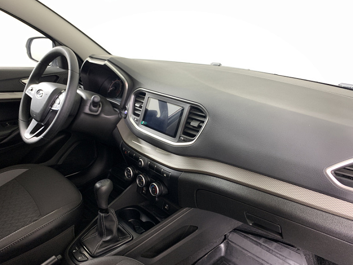 Lada Vesta 1.6, 2023 года, Механика, БЕЛЫЙ