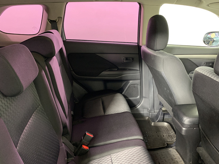 MITSUBISHI Outlander 2, 2013 года, Вариатор, Серебристый