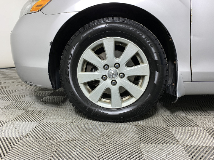 Toyota Camry 2.4, 2008 года, Автоматическая, СЕРЕБРИСТЫЙ