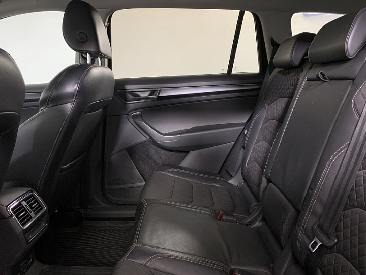 SKODA Kodiaq 1.4, 2019 года, Робот, ЧЕРНЫЙ