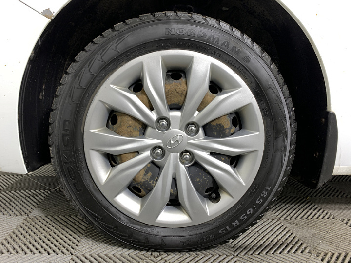 HYUNDAI Solaris 1.4, 2019 года, Механика, БЕЛЫЙ