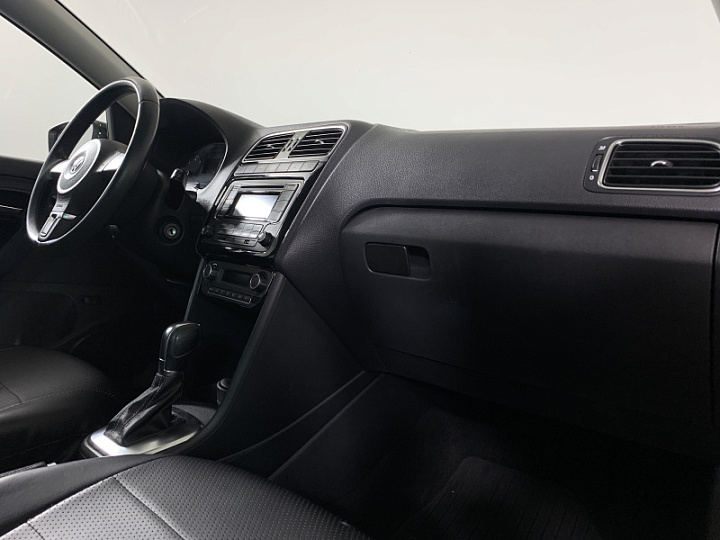 VOLKSWAGEN Polo 1.6, 2014 года, Автоматическая, КОРИЧНЕВЫЙ