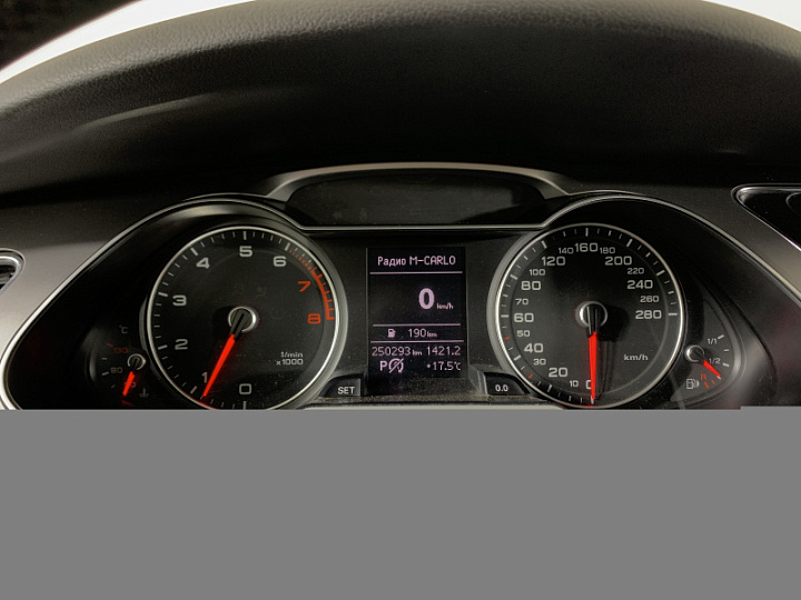 AUDI A4 1.8, 2013 года, Вариатор, КОРИЧНЕВЫЙ