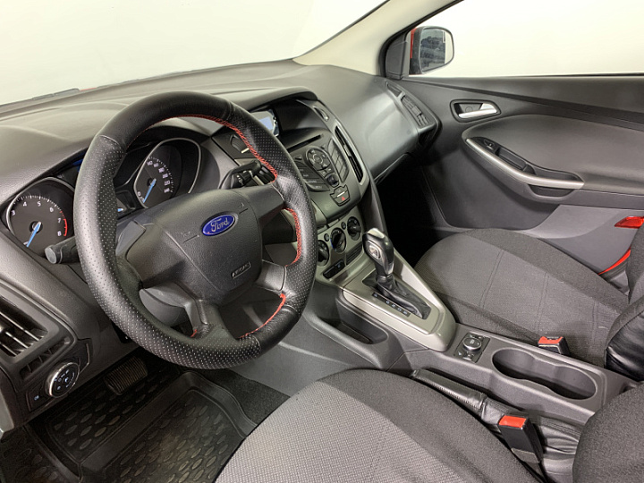 FORD Focus 1.6, 2011 года, Робот, КРАСНЫЙ