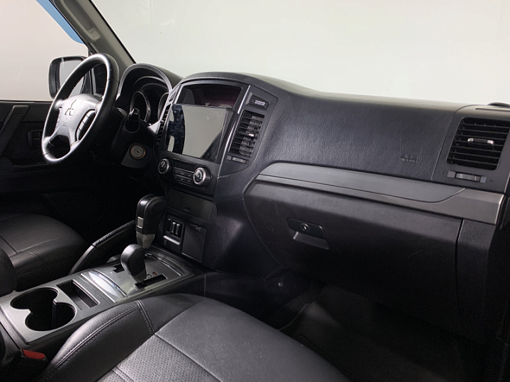 MITSUBISHI Pajero 3, 2010 года, Автоматическая, ЧЕРНЫЙ