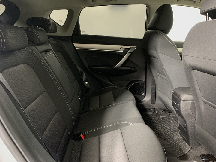 Geely Coolray 1.5, 2022 года, Робот, СЕРЫЙ