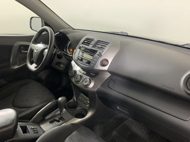 TOYOTA RAV4 2, 2010 года, Вариатор, ЧЕРНЫЙ