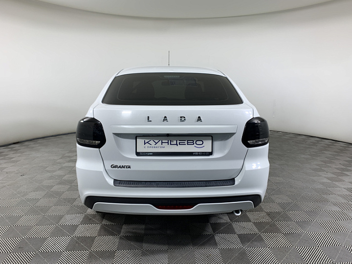 Lada Granta 1.6, 2023 года, Механика, БЕЛЫЙ