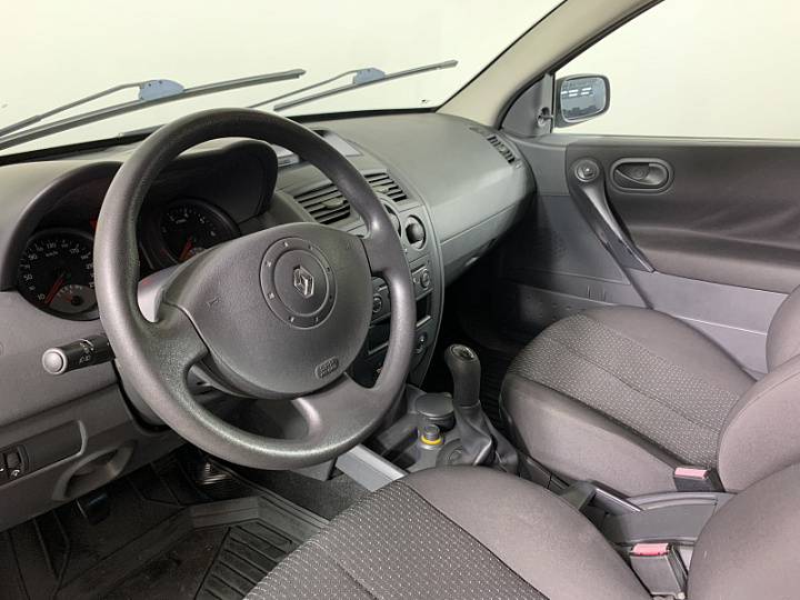 RENAULT Megane 1.6, 2005 года, Механика, Серо-бежевый